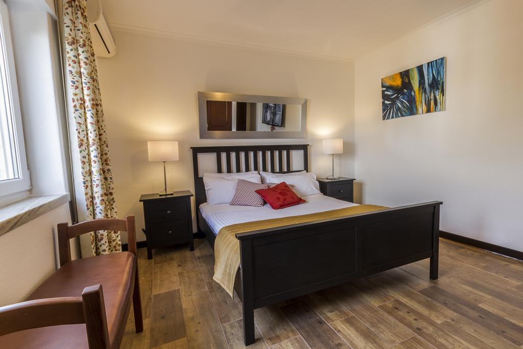 Hotel Holiday Lagos Zimmer foto
