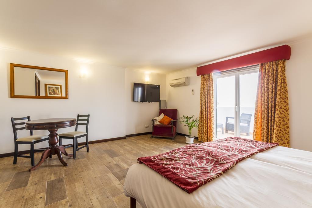 Hotel Holiday Lagos Zimmer foto
